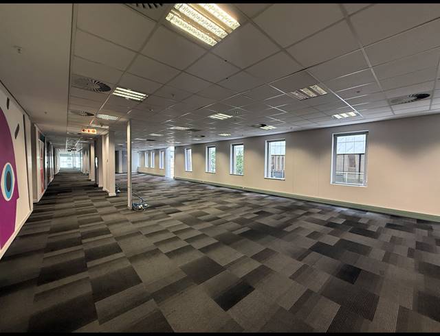 3,160M² OFFICE TO LET IN SANDTON CENTRAL